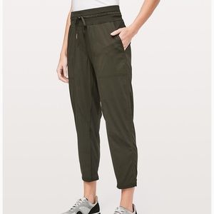 Lululemon Dance Studio Crop Pants